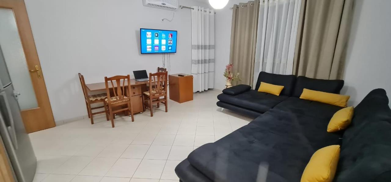 Miami Beach Apartments Golem  Ngoại thất bức ảnh